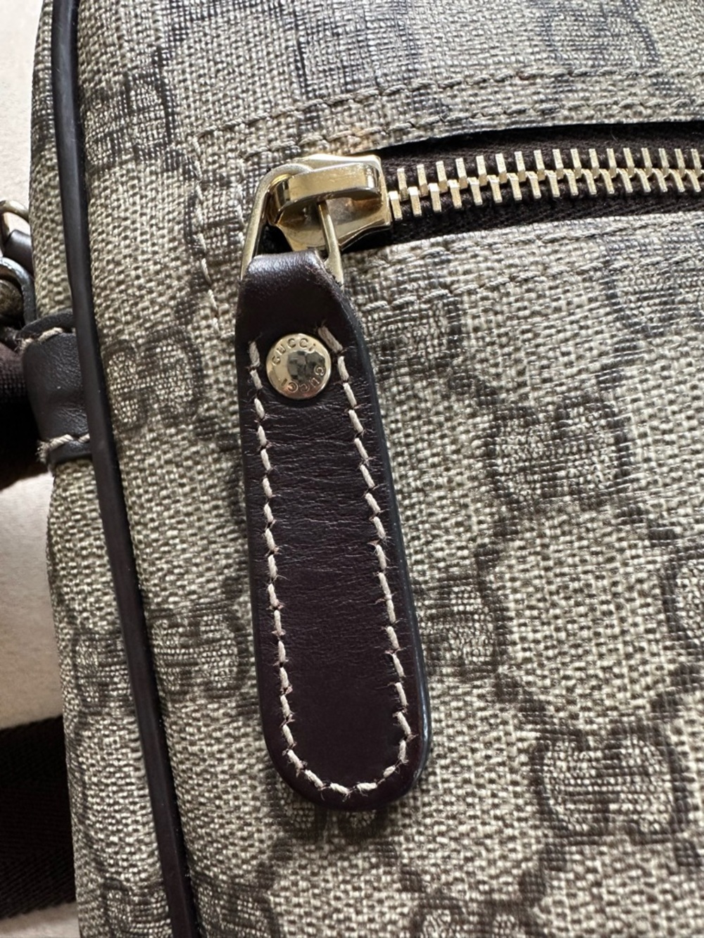 Gucci GG Supreme Coated Canvas Messenger Bag / Crossbody – Authentic – EUC - Picture 7 of 16